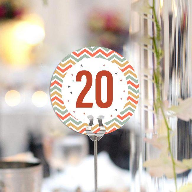 Καρτελάκια τραπεζιών, Ινδιάνικη σκηνή