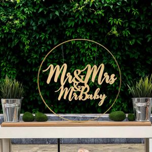 Wooden Mr and Mrs and Mr baby foe wedding decoration