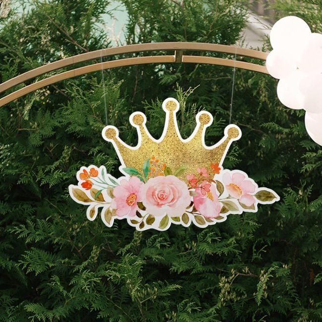 Ξύλινη φιγούρα, Χρυσή κορώνα με τριαντάφυλλα