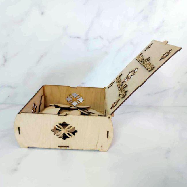 Wooden bow engraved names