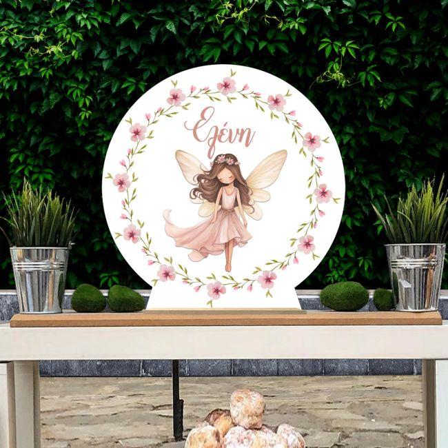 Ξύλινη πινακίδα, Ντροπαλή Νεράϊδα