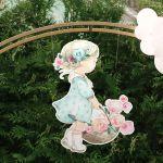 Ξύλινη φιγούρα εκτυπωμένη, Κοριτσάκι με καλάθι vintage