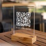 Plexiglass διάφανο, QR κωδικός άσπρος, Scan for menu