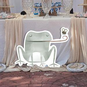 Wooden figure printed Elegant frog