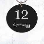 Plexiglass μπρελόκμαύρο, με χάραξη αριθμών και λογότυπο 