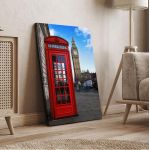 Canvas print English telephone booth