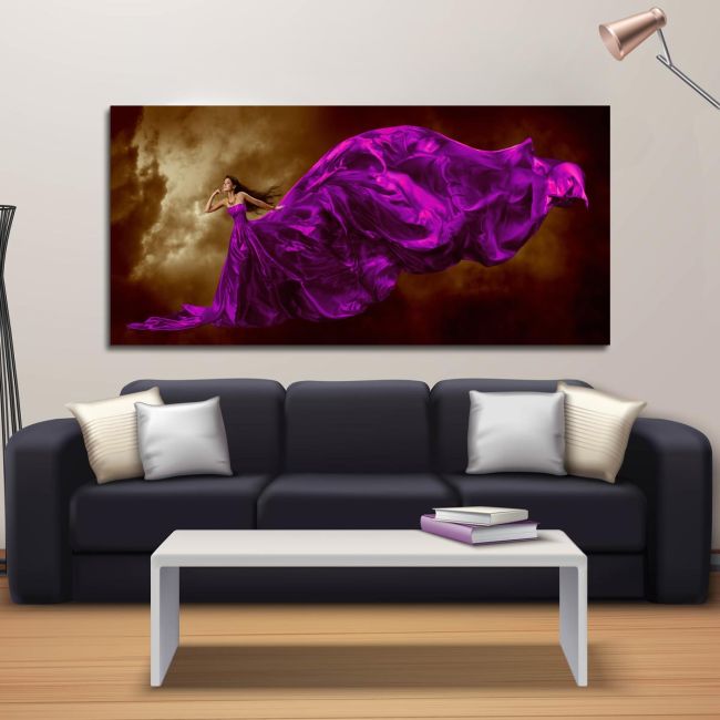 Canvas print Woman in mauve dress, panoramic