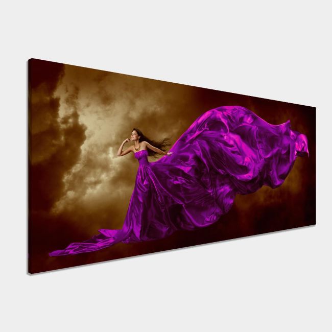 Canvas print Woman in mauve dress, panoramic