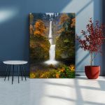 Canvas print Multnomah falls in autumn colors
