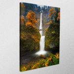 Canvas print Multnomah falls in autumn colors