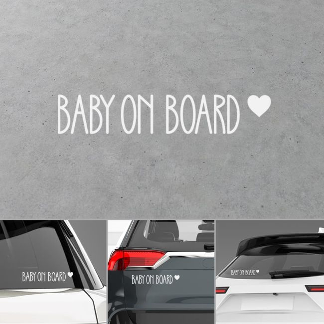 Αυτοκόλλητο βινυλίου "Baby on Board ♥", λευκό, μοντέρνο, με καρδιά, εφαρμοσμένο σε πίσω τζάμια αυτοκινήτων.