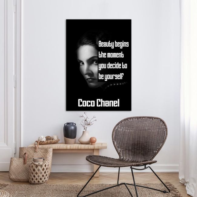 Πίνακας σε καμβά Beauty begins..., Coco Chanel