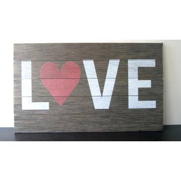 Wooden sign L♥VE 2