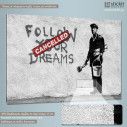 Follow your dreams by Banksy, πίνακας σε καμβά, κοντινό
