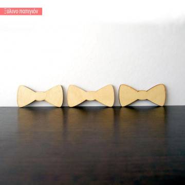 Wooden Bow tie decorative figure