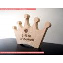 Crown  wooden  engraved