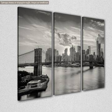 Canvas print Brooklyn bridge and the Manhattan skyline grayscale 2