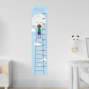 Αυτοκόλλητο τοίχου υψομετρητής, φεγγάρι και αγοράκι, Φιλί για καληνύχτα