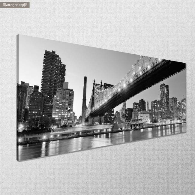 Canvas print New York city night, panoramic, side