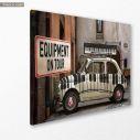 Πίνακας σε καμβά Equipment on tour, κοντινό