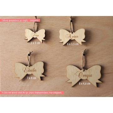 Wooden tag bow with wishes