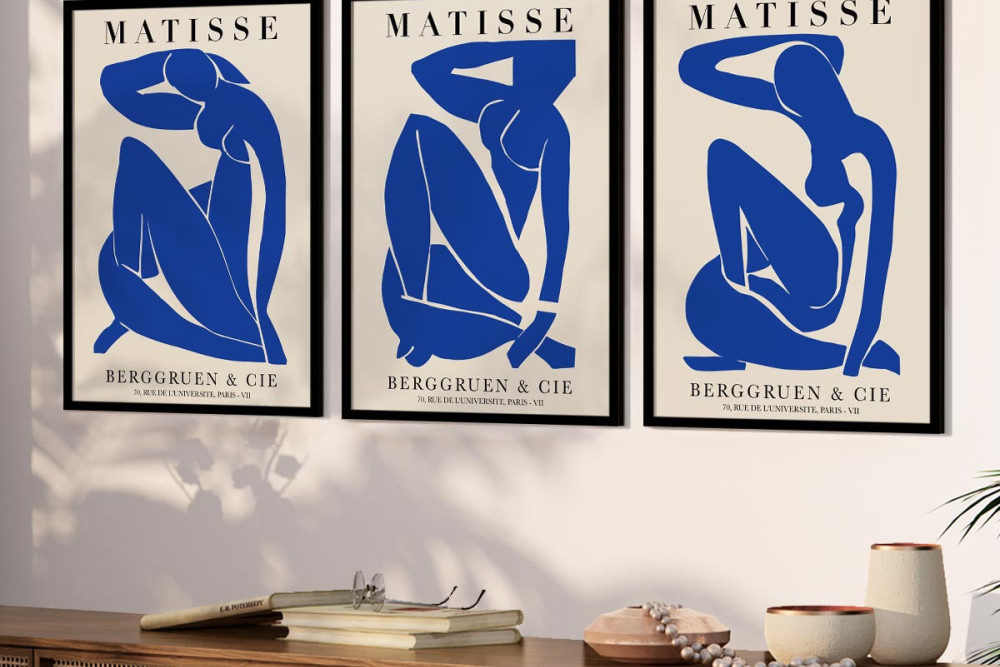 A female form I,II και ΙΙΙ